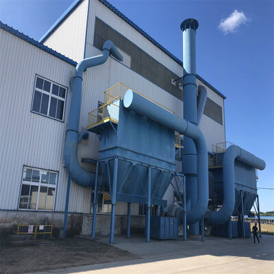 Urządzenia odpylające filtrów workowych impulsowych na wylocie spiekarki w hucie stali